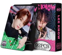 92PCS Stray Kids Photocards Stray Kids Membre Cards Nouvel Album 60 SK Cartes 32 Autocollants Cadeau Set Mini Poster pour Fans Cadeau (Lee Know)