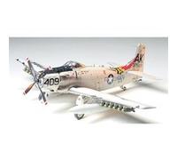 Tamiya Maquette d'avion Douglas A-1H Skyraider 1/48 Multicolore G