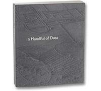 A Handful of Dust Second Edition A Handful of Dust Second Edition (Auteur)