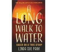 A Long Walk to Water by Linda Sue Park Inconnu (Auteur)
