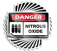 Accessoires de camping en plein air, autocollants avec citation amusante de l'eau, décalcomanies punk sans résidus pour bagages | Cadeau de fête patron personnalisé Danger Oxyde d'azote (12 x 18 cm)