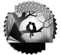 Accessoires de voiture Silhouettes d'un couple s'embrassant sur une branche d'arbre dans une forêt brumeuse Autocollants pour pare-chocs de voiture (8 x 12 cm)