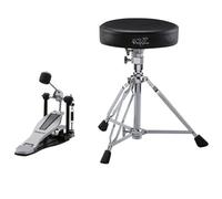 Accessoires essentiels pour V-Drums DAP-3X Roland, composé d'une paire de baguettes en hickory, d'une pédale de grosse caisse à chaîne
