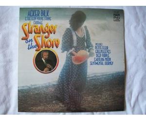 ACKER BILK/LEON YOUNG STRING CHORALE Stranger on Shore