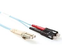 ACT 30 mètres LSZH Multimode 50/125 OM4 fibre patch cable duplex avec connecteurs LC et SC. Lc-sc 50/125 om4 duplex 30.00m (RL8730)