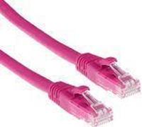ACT Pink 1 mètre de câble patch U/UTP CAT6A snagless avec connecteurs RJ45