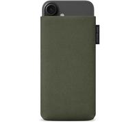 Adore June Classic Recycled Vert Olive Housse de Protection Compatible avec iPhone 16e / iPhone 16, Tissu de R-PES Moderne et Durable. Fabriqué en Europe