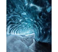 adrium Affiche 80 x 90 cm : entrée des grottes de glace en cristal bleu et une rivière souterraine sous le glacier dans les hautes terres islandaises