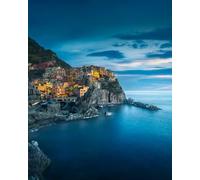 adrium Image sur toile 50 x 60 cm : Manarola Village on the Rocher in Blue Hour Seascape in Cinque Terre National Park Region Liguria Italie Europe (235999970)