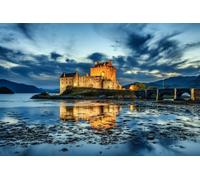 adrium Poster 60 x 40 cm : le château d'Eilean Donan pendant l'heure bleue après le coucher du soleil. Eilean Donan est considéré comme l'un des lieux les plus célèbres (58164127)