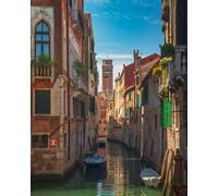 adrium Tableau en aluminium composite 70 x 90 cm : paysage urbain de Venise, canal d'eau étroit, clocher en arrière-plan et bâtiments traditionnels Italie, Europe (236301659)