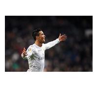 Affiche Décoration Murale - Cristiano Ronaldo - CR7 - 31cm x 48cm - Papier Brillant - Résistante aux UV