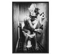 Affiche Femme sur les toilettes - Made In France - Tableau décoration murale - Cadeau Humour toilette original rigolo (A1 (59,4 x 84,1 cm), Sans cadre)