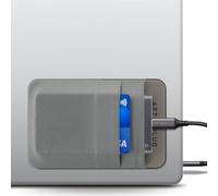 Afterplug Support SSD & Disque Dur à 2 Poches pour PC Portable, Adhésif 3M | Pochette extensible pour SSD portables | 13 x 8,5 cm | Poche séparée pour câbles | Sangle de maintien intégrée