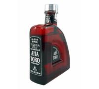 AHA Toro 6708 Tequila Anejo 700 ml