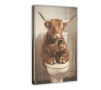 Ai Art-1 Vache des Highlands assise sur les toilettes regardant un téléphone, décoration murale amusante pour salle de bain, photo d'animal de style vintage, humour de toilette, Ai Art-1