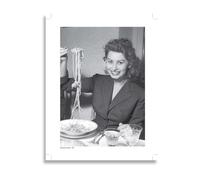 AIMA Poster Mural Sophia Loren 35 x 50 cm - Affiche Murale Noir et Blanc Cinéma Vintage Sans Cadre - Décoration de Chambre, Cuisine - Aimant Offert