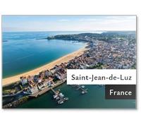 Aimant de réfrigérateur avec survol aérien au-dessus du village français de Saint-jean-de-luz en été