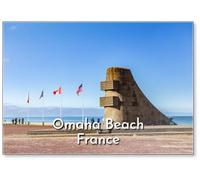 Aimant de réfrigérateur The Omaha Beach in Normandie, France, on A Sunny Day.,