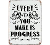 AimQurt Panneau en métal « First Day of School Signs Every Mistake You Make Is Progress » - Décoration de salle de classe - Cadeau pour les enfants - 20,3 x 30,5 cm