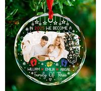 Ajoutez une photo famille de 3 ornements en verre, noms/année personnalisés, ornement de nouveau-né, cadeaux de nouveaux parents, nous devenons une famille de trois ornements de Noël 2025, souvenir de