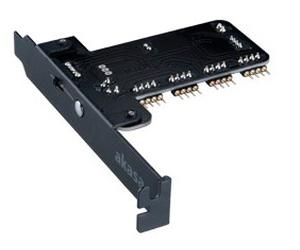 Akasa Vegas carte et adaptateur d'interfaces Interne