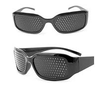 akemaio Lunettes à sténopé en plastique ABS noir pour exercices de relaxation des yeux, correction de la vue de près et de loin, avec petits trous pour aider à exercer les yeux, lunettes de sport en