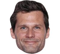 Alexis Michalik (Beard) Big Head. Masque Plus Grand Que Nature.