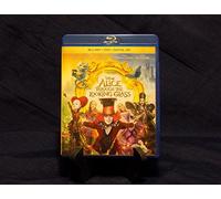 Alice Through the Looking Glass (BD + DVD + Digital HD) [Blu-ray]