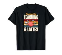 Alimenté par l'enseignement et Le Latte T-Shirt
