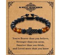 Alissl Bracelet pour homme avec croix chrétienne et drapeau patriotique - Fait à la main - Perles œil de tigre marron doré réglables - Bijoux religieux - Cadeau religieux pour lui avec carte