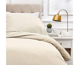Amazon Basics Parure de Lit 1 Personne 2 Pièces en Microfibre, Housse de Couette 135 x 200 cm et 1 Taie d'oreiller 80 x 80 cm, Beige Rayé