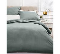 Amazon Basics Parure de Lit King Size 3 Pièces en Microfibre, Housse de Couette 240 x 260 cm et 2 Taies d'oreiller 65 x 65 cm, Gris Foncé Rayé