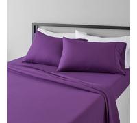 Amazon Basics Super Soft Soft Easy Care Microfiber Microfiber 4 Piece Libet Sett avec des poches de profondeur de 14 pouces Queen Plum solide