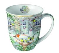 Tasse de Noël oiseaux sur bain d'oiseaux en hiver en porcelaine. Tasse à motif pour la table dressée et comme cadeau, 0,4 l x H 10,5 cm