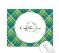 Ambiguïté, méfiance, tromperie. réseaux verte grille pixel tapis de souris