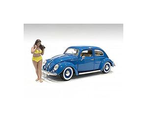 AMERICAN DIORAMA - Figurines Beach Girls - Amy - 1/18