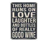 AMERICAN WIT Plaque murale en métal avec citation de motivation en métal rouillé (40,6 x 31,8 cm) (This Home Runs On Love Laughter and Bottles of Really Good Wine)