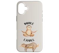 Amusant entraînement inhale Exhale Paresseux Yoga Pose Relaxation Sieste Beige Coque pour iPhone 16 Plus