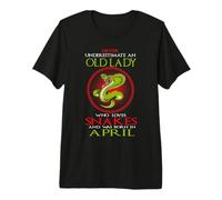 an Old Lady Who Loves Snakes Was Born in April Birthday T-Shirt Haut de Gamme