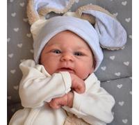 Anano Poupée Reborn Garcon 45CM Bébé Reborn Garçon Silicone Qui Ressemble A des Vrais Bébé Nouveau Né Doux Renaître Poupée Garcon Jouet Corps en Tissu