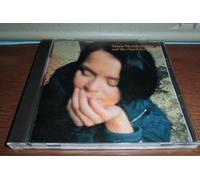 and She Closed Her Eyes +1 [Import]