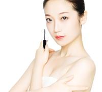 Angoily Ensemble de 12 Tubes Transparents Vides 10 Ml pour Mascara et Eyeliner 4 Entonnoirs 2 Bouchons Noirs et 2 Blancs Accessoires DIY pour Transfert D’Huile Kit Couleur Aléatoire