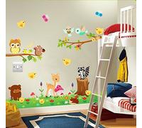Animaux de la forêt dans l'autocollant de mur de pré. Beaux animaux dans la décalcomanie de la prairie. Autocollant pour la chambre d'un enfant. Papiers peints art déco