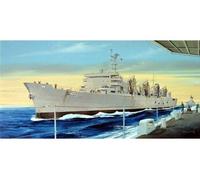 Trumpeter Maquette du navire AOE Fast Combat Support Ship USS Sacram. 1:700e