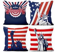 Aoihrraan Housses de Coussin Lot de 4, Amérique Couvre Oreillers Statue De La Liberté Drapeau À Rayures Bleues Rouges Doux Court Peluche Carré Taie d'oreiller pour Sofa Chaise Domicile Décor 40x40cm