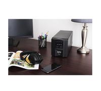 APC Smart-UPS SMT750IC Onduleur - 6x C13, USB, SmartConnect, 750 VA