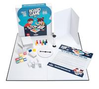 Apostrophe Games Kit “Crée Ton Propre Jeu de Société” - Ensemble DIY avec Plateau de Jeu Vierge, Pions, Cartes Vierges, Dés, Flèche, Livret de Règles et Sablier