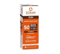 Appliquer sa protection solaire chaque matin, rituel de soin pour une peau préservée, Crème Visage SPF 50+ Anti-âge Anti-tâches ECRAN LABORATOIRES GENESSE - Lot de 2