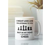 Apular Tasse à café fantaisie en céramique avec inscription « I Might Look Like I'm Listening To You But In My Head I'm Playing Chess » - Cadeau d'anniversaire de mariage, de Noël, de thé - Décoration